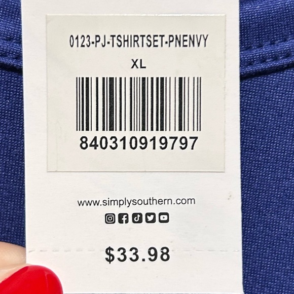NWT Simply Southern Womens T-Shirt Shorts Pajama Set Pineapple Size XL Navy Blue - Picture 9 of 9